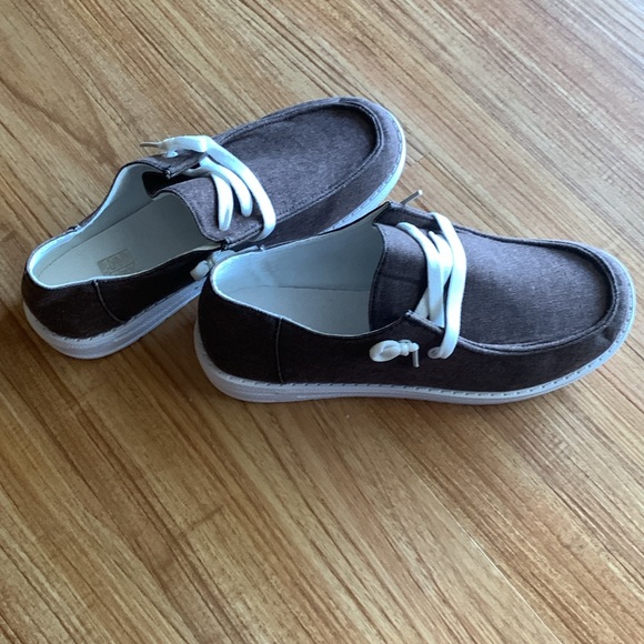 Slip on shoes (New) - Picture 6 of 7